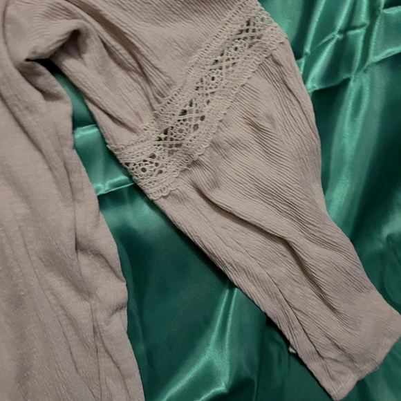 Beige off shoulder long sleeve top - Picture 3 of 3